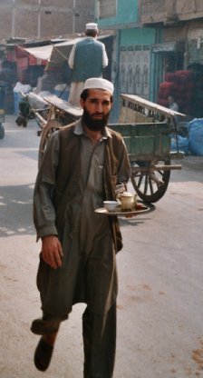 Teeausträger, Peshawar