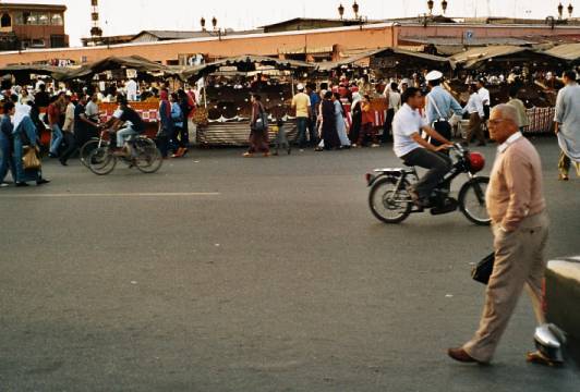 Der Hauptplatz / Djemaa el-Fna