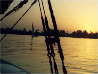 Auf dem Nil / Luxor